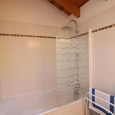Maison De Caractere Avec Jardin, Proche Volcans, Chateaux Et Activites Nautiques - Fr-1-742-495 Le Monteil (Cantal)